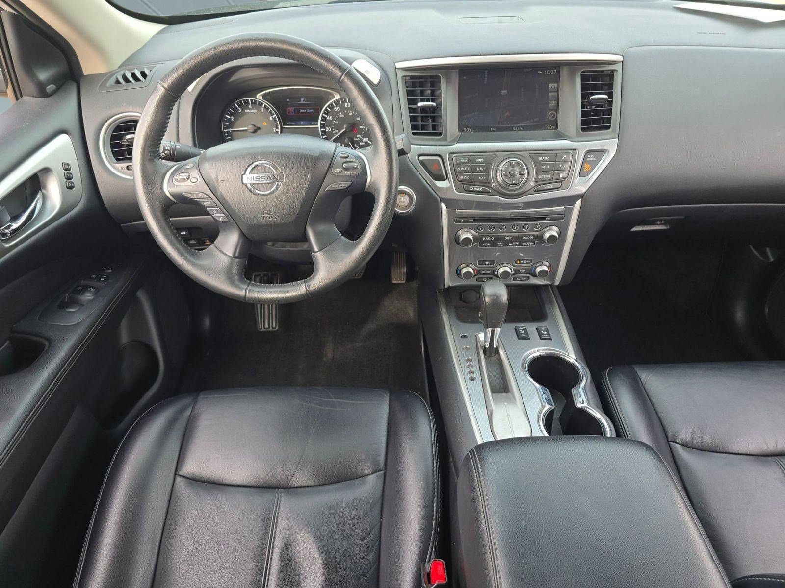 Used 2019 Nissan Pathfinder SL image 4
