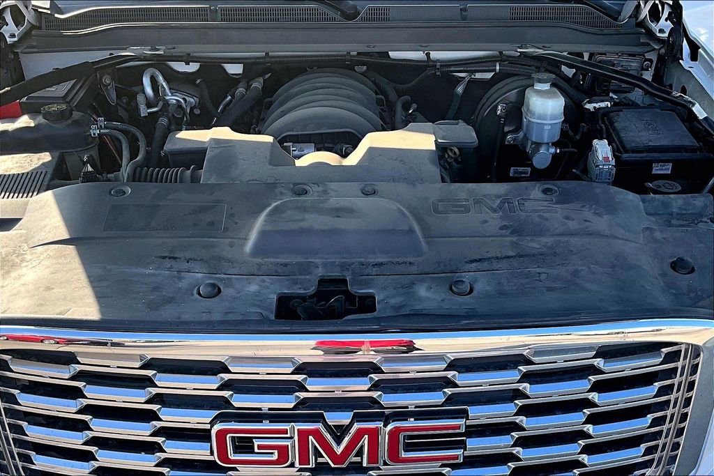 Used 2018 GMC Yukon Denali w/ Denali Ultimate Package image 12