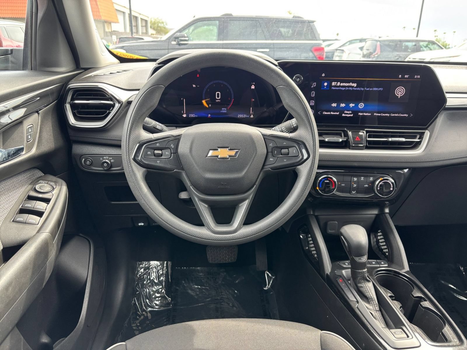 Used 2025 Chevrolet TrailBlazer LT FWD image 32