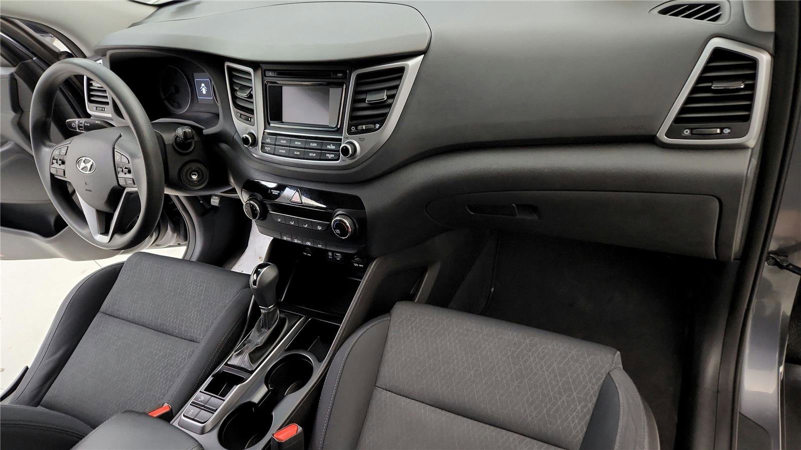 Used 2018 Hyundai Tucson SE AWD/4WD image 16