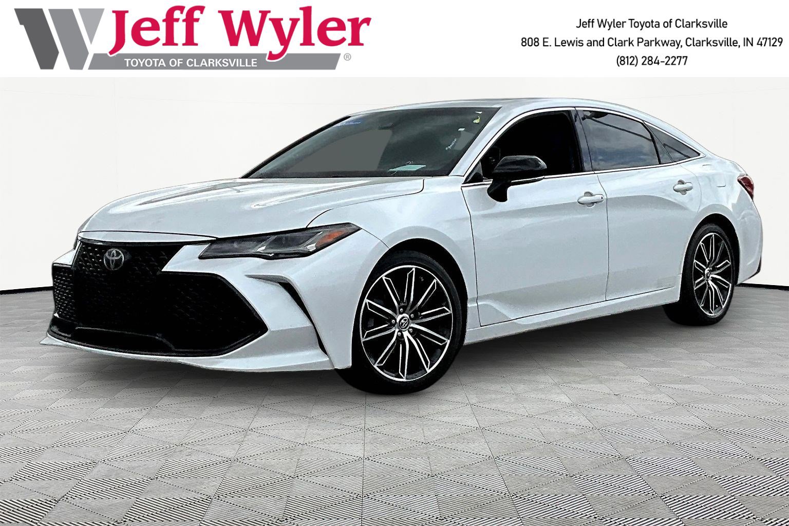 Used 2019 Toyota Avalon Touring