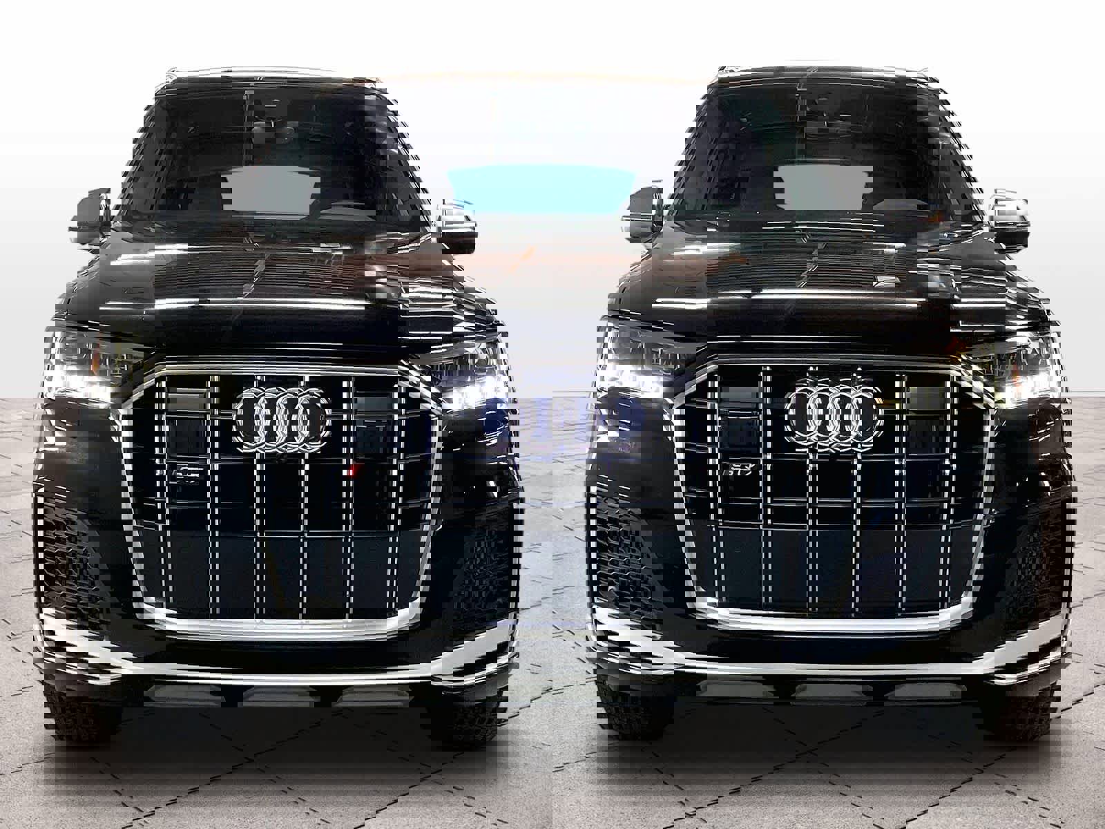 Used 2023 Audi SQ7 Premium Plus w/ Executive Package AWD/4WD image 3