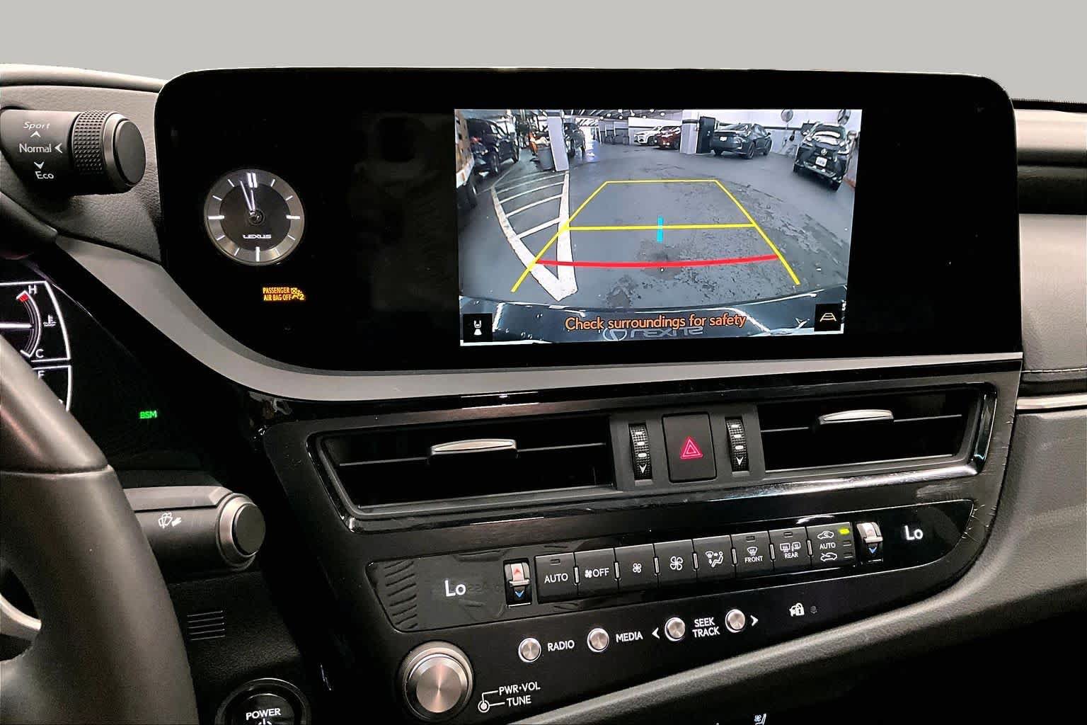 Used 2024 Lexus ES 300h w/ Premium Package FWD image 26