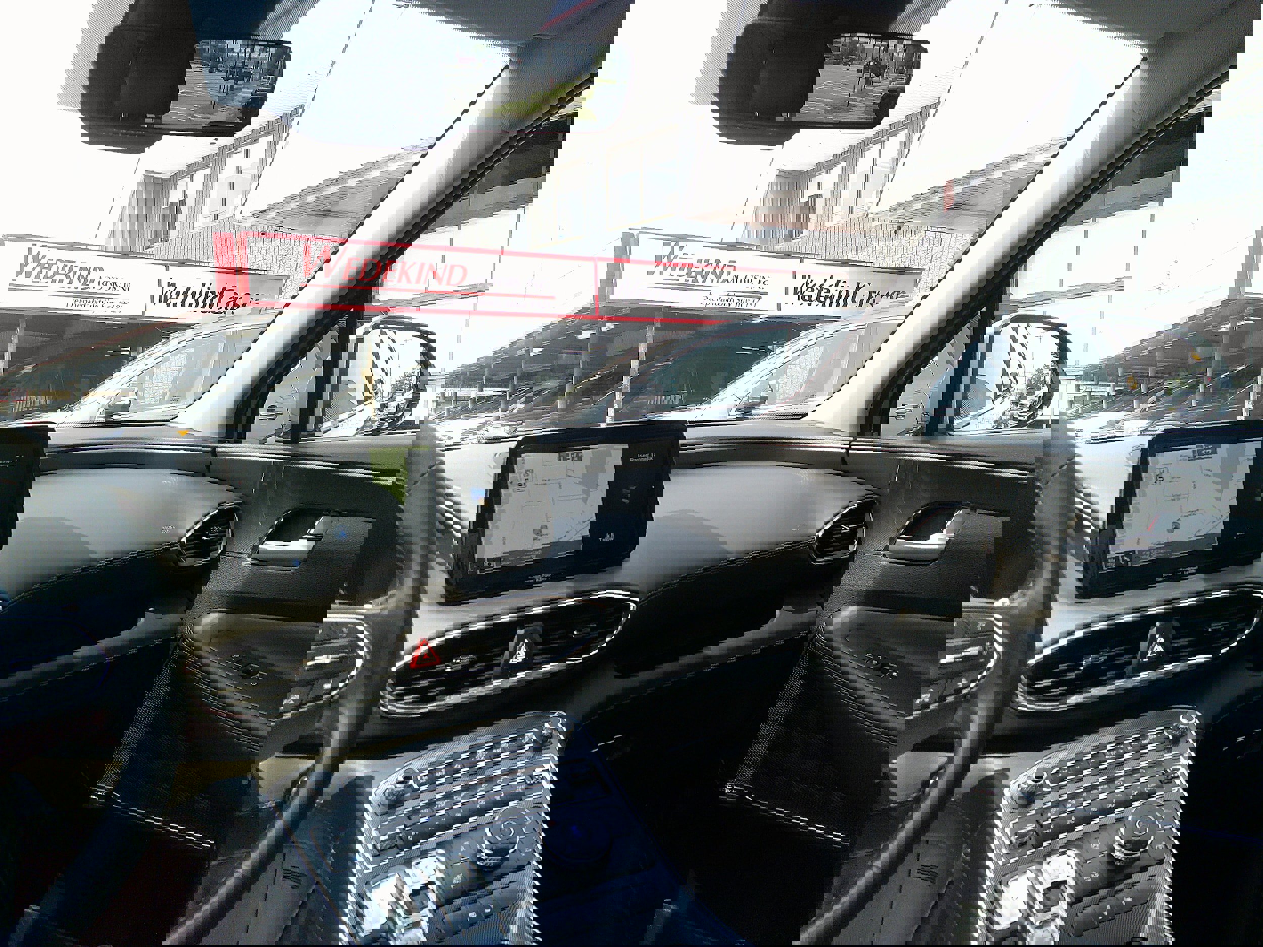 Used 2022 Hyundai Santa Fe SEL w/ Convenience + Premium Package image 19