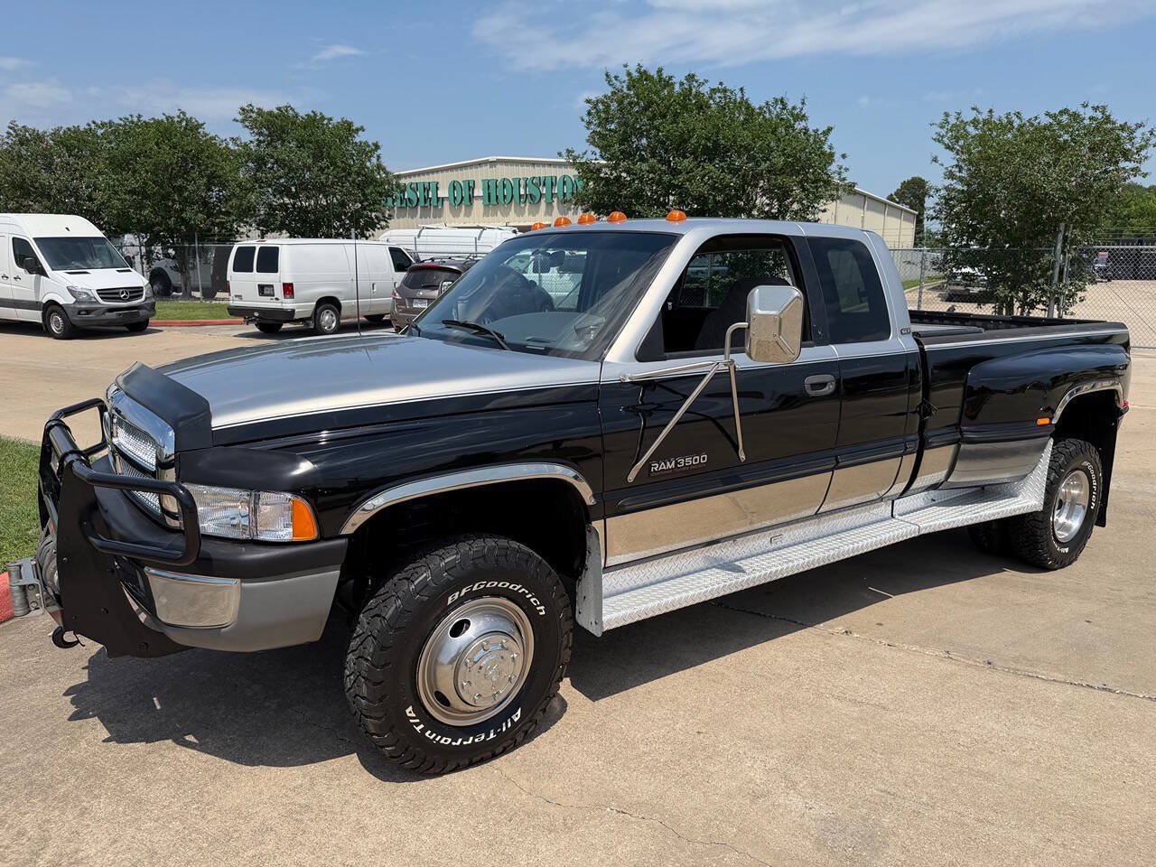 Used 1998 Dodge Ram 3500 Truck 4x4 Quad Cab image 12