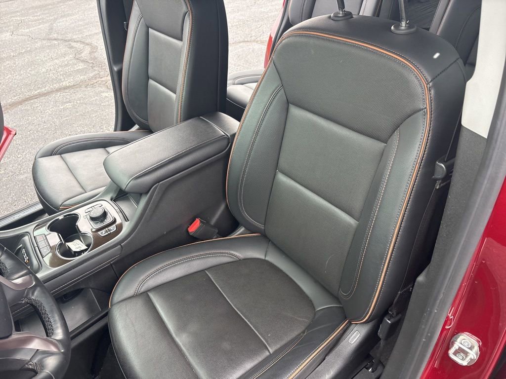 Used 2023 GMC Acadia AT4 w/ Preferred Package image 52