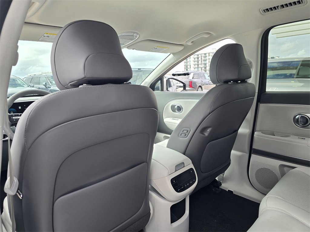New 2026 Hyundai Ioniq 9 SEL image 10