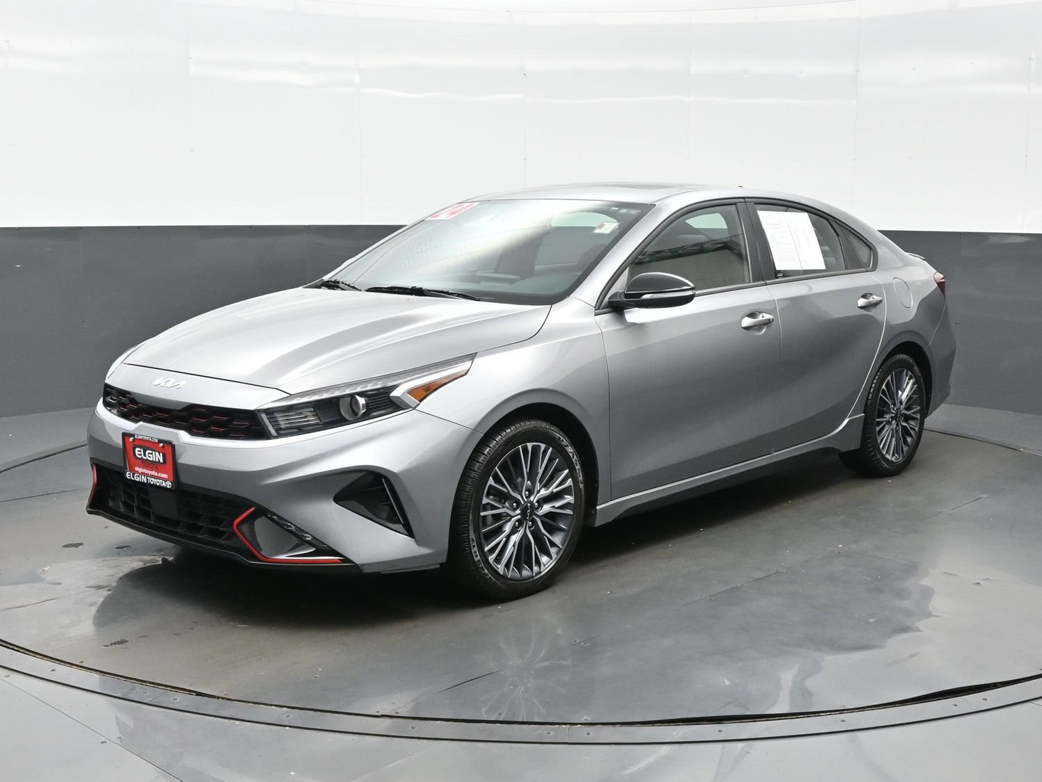 Used 2024 Kia Forte GT-Line w/ GT-Line Premium Package FWD image 2