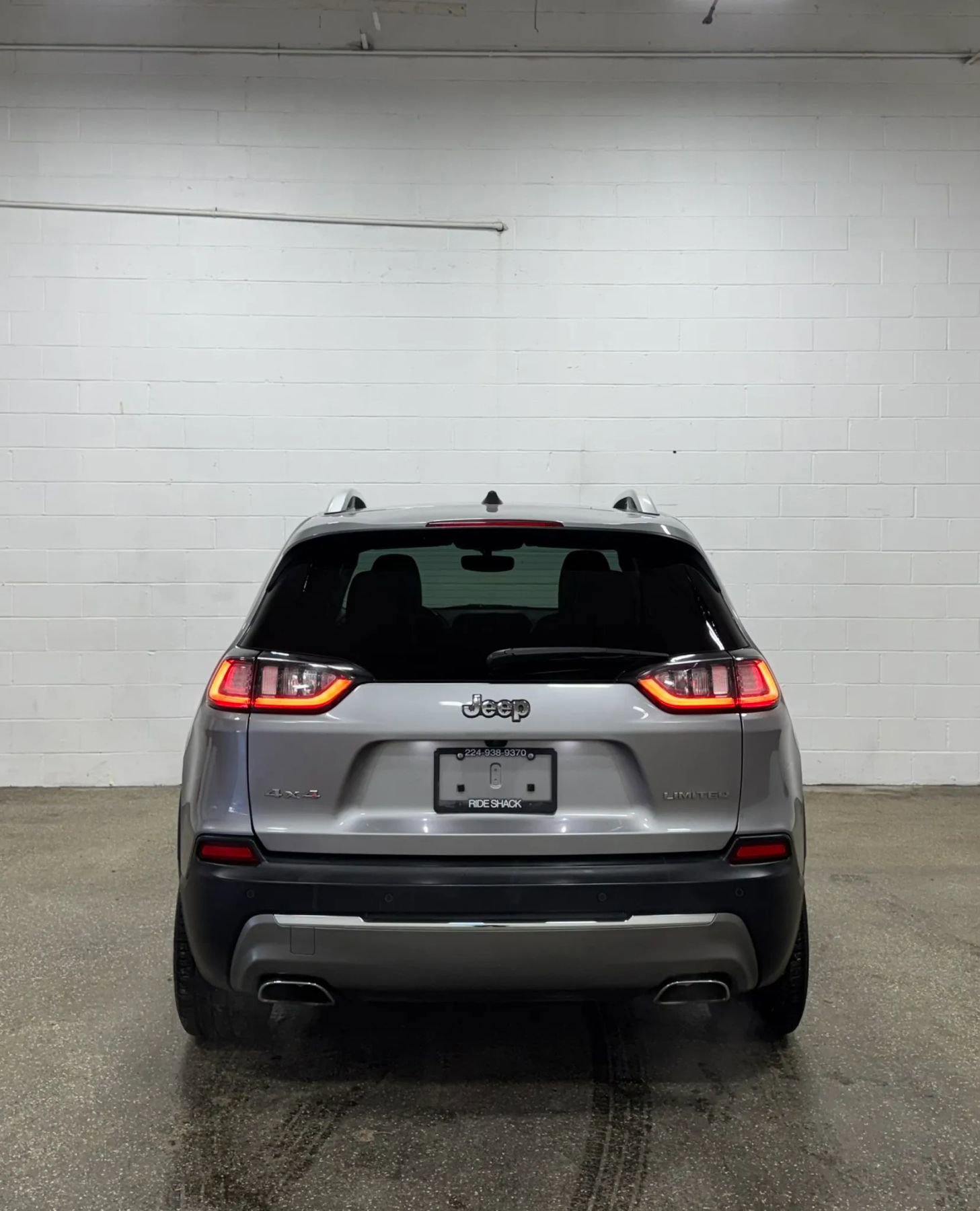 Used 2019 Jeep Cherokee Limited image 4