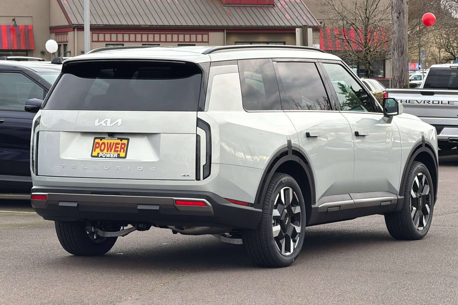 Used 2027 Kia Telluride S w/ Towing Package AWD/4WD image 5