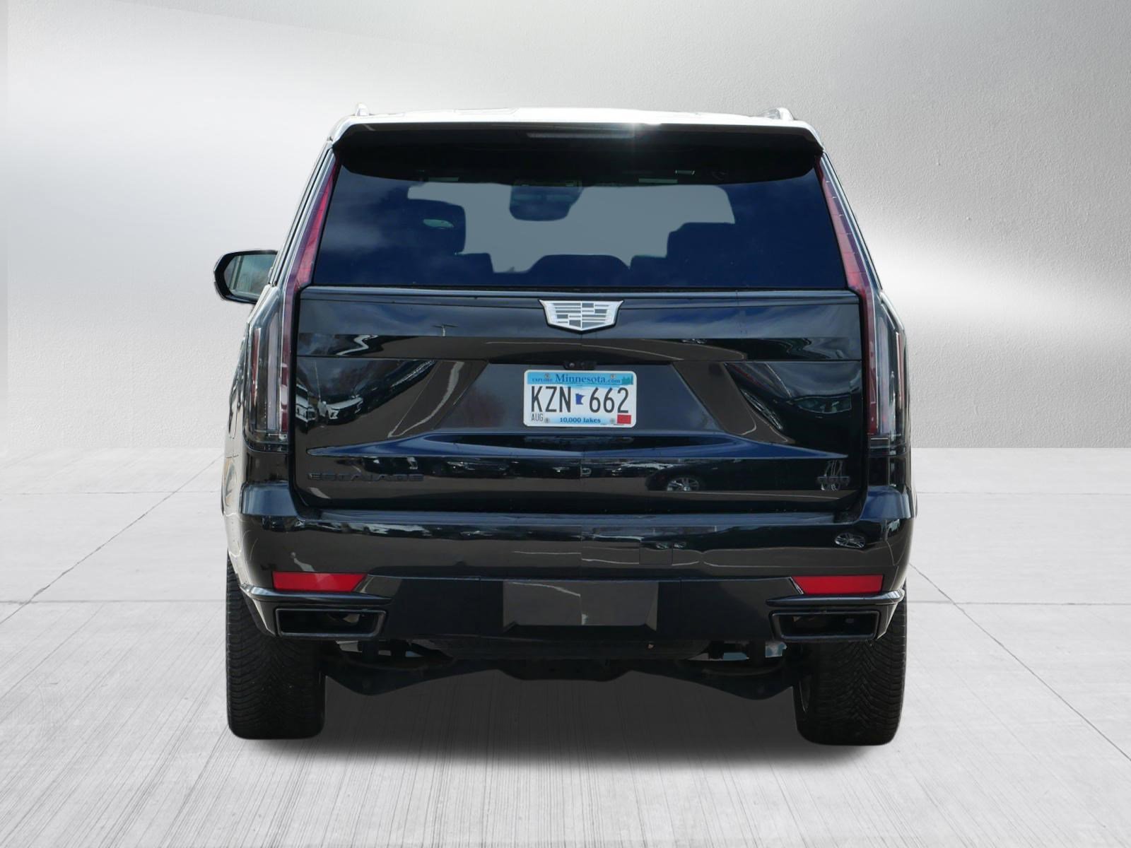 Used 2023 Cadillac Escalade Sport Platinum w/ LPO, ONYX Package image 6