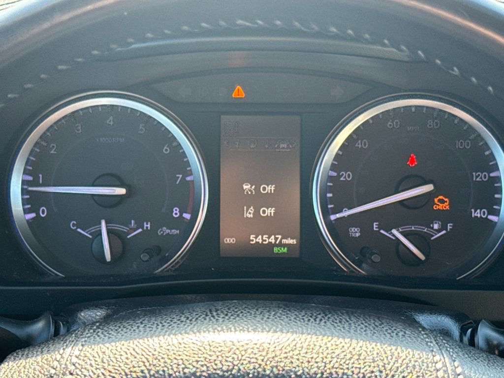 Used 2018 Toyota Highlander XLE image 19