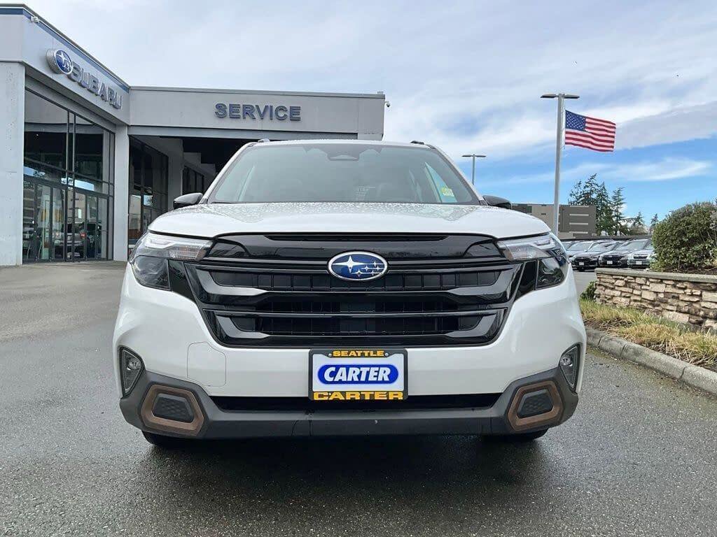 Used 2025 Subaru Forester Sport image 3