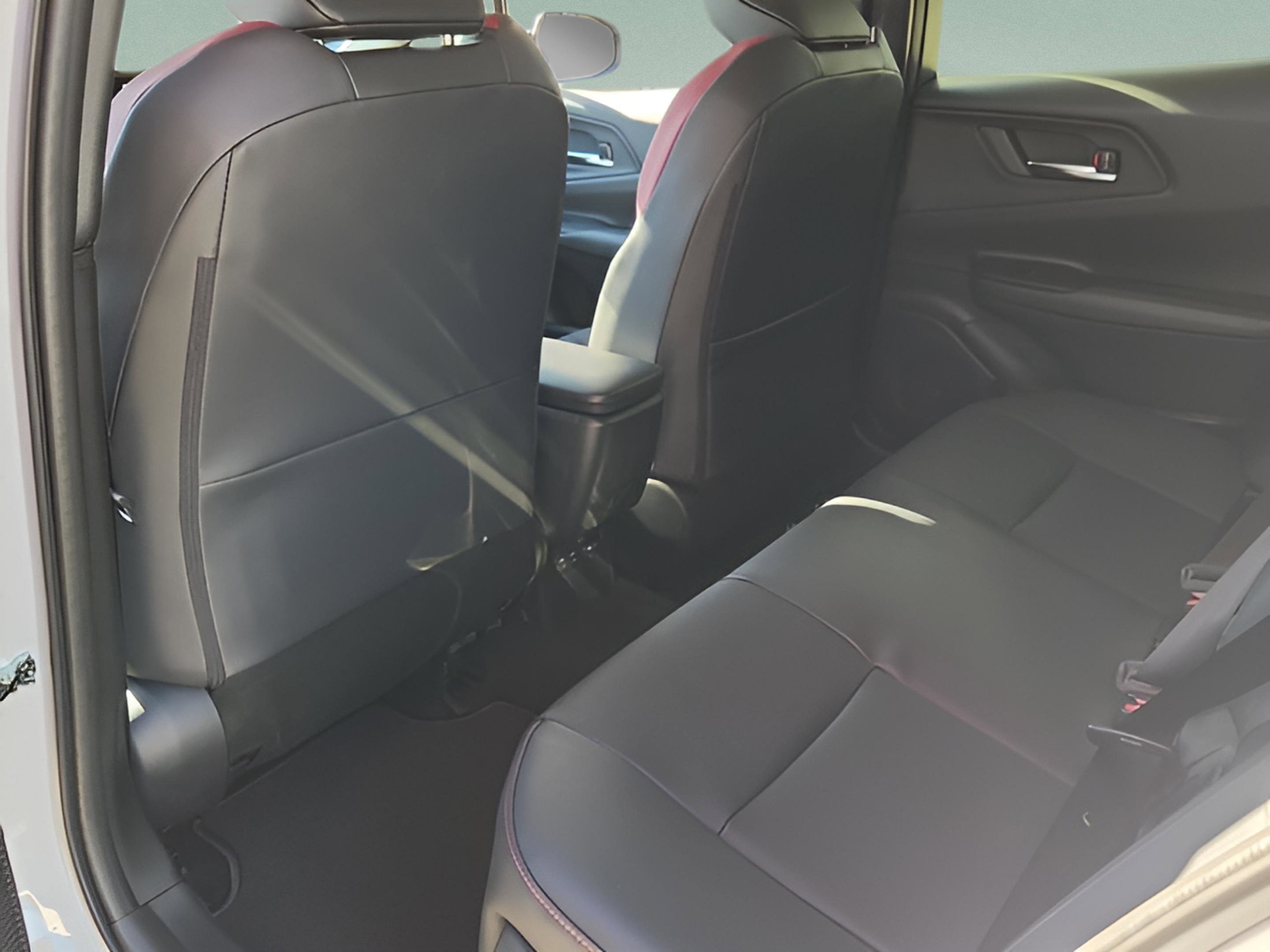 New 2026 Toyota Prius Plug-In Hybrid FWD image 10