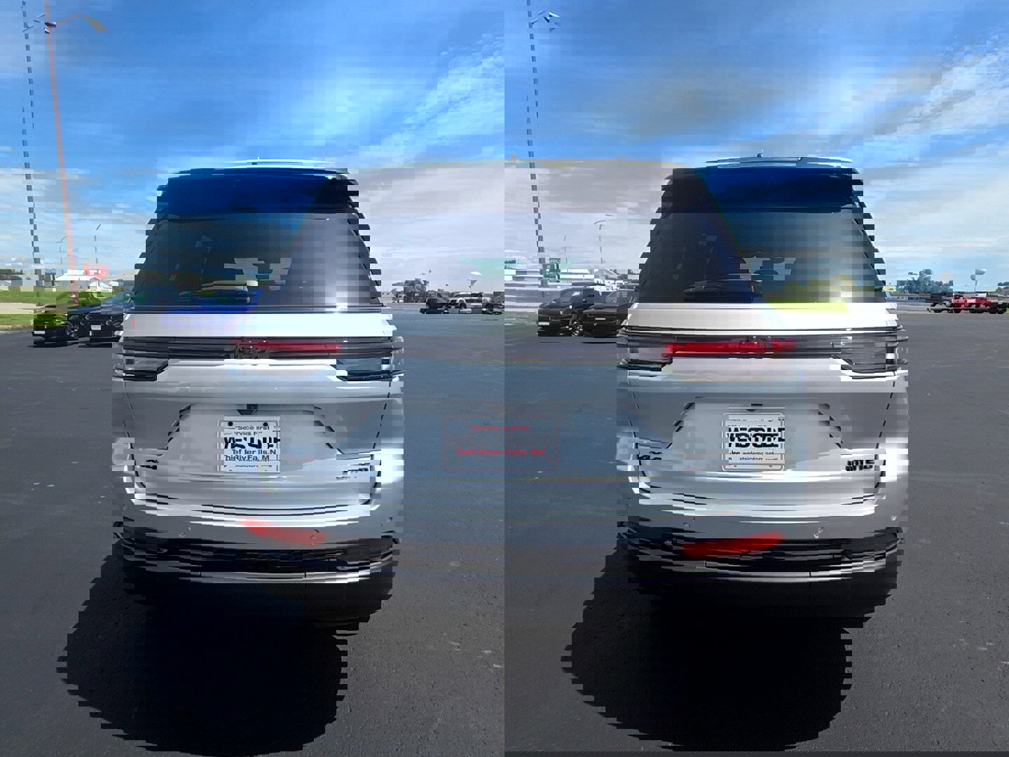 New 2025 Jeep Grand Cherokee Limited image 6