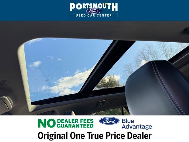 Used 2022 Ford Explorer XLT w/ Equipment Group 202A image 10