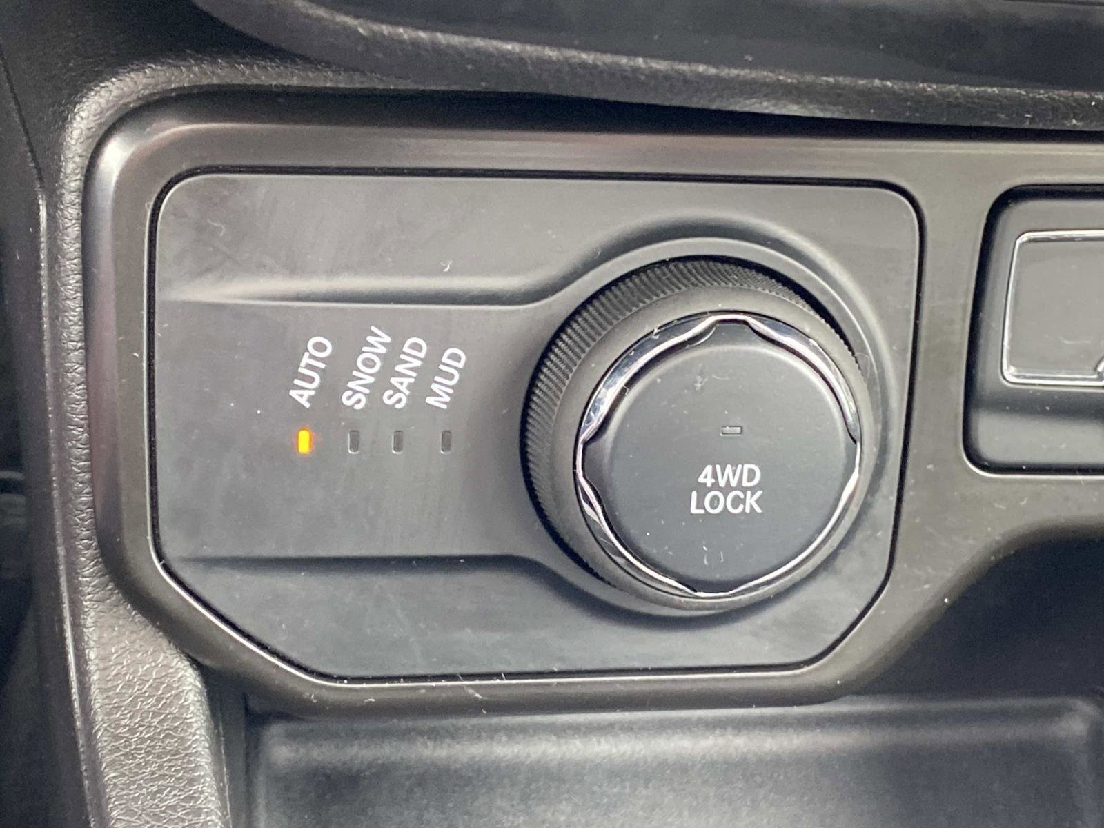 Used 2023 Jeep Renegade Limited w/ Sun/Sound Group AWD/4WD image 30