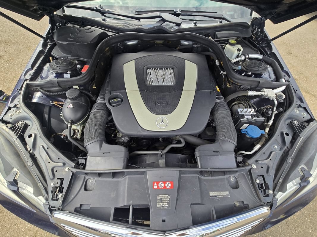 Used 2011 Mercedes-Benz E 350 4MATIC Sedan image 26