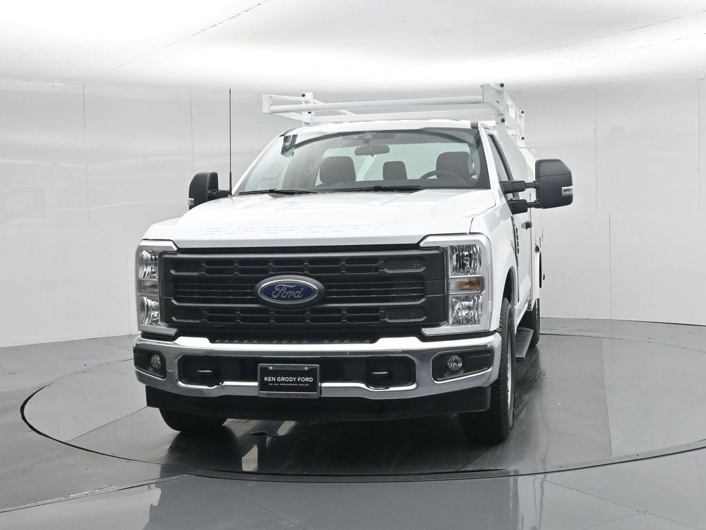 New 2026 Ford F350 XL w/ XL Chrome Package image 62