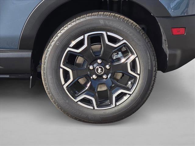 New 2025 Ford Bronco Sport Outer Banks w/ Outer Banks Tech Package+ AWD/4WD image 9