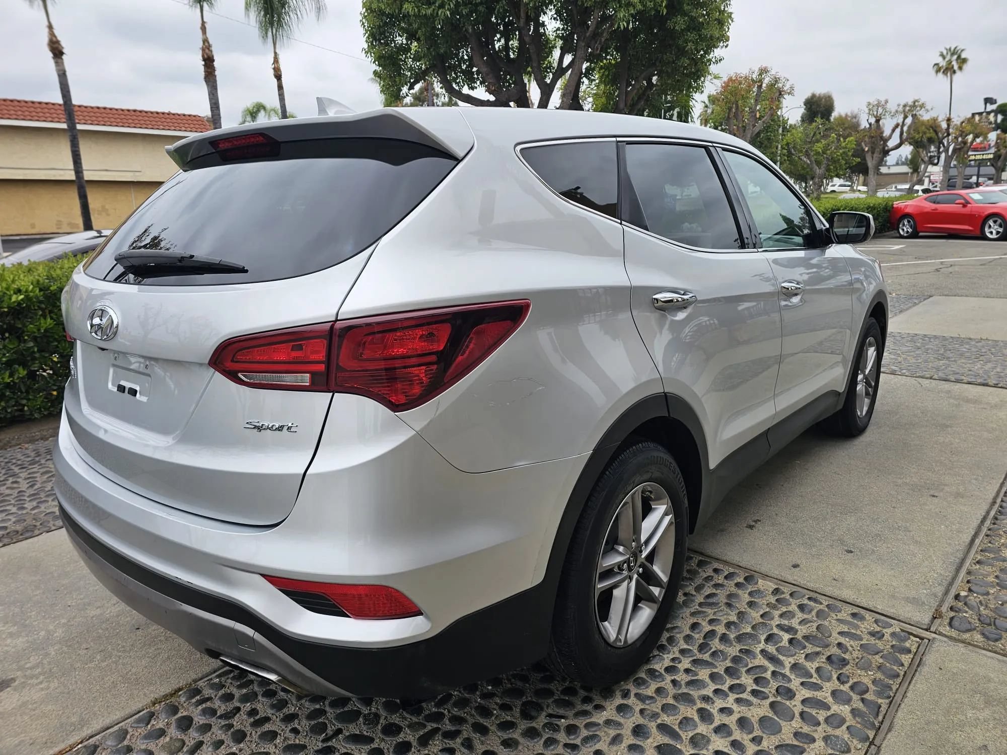Used 2017 Hyundai Santa Fe Sport FWD image 5