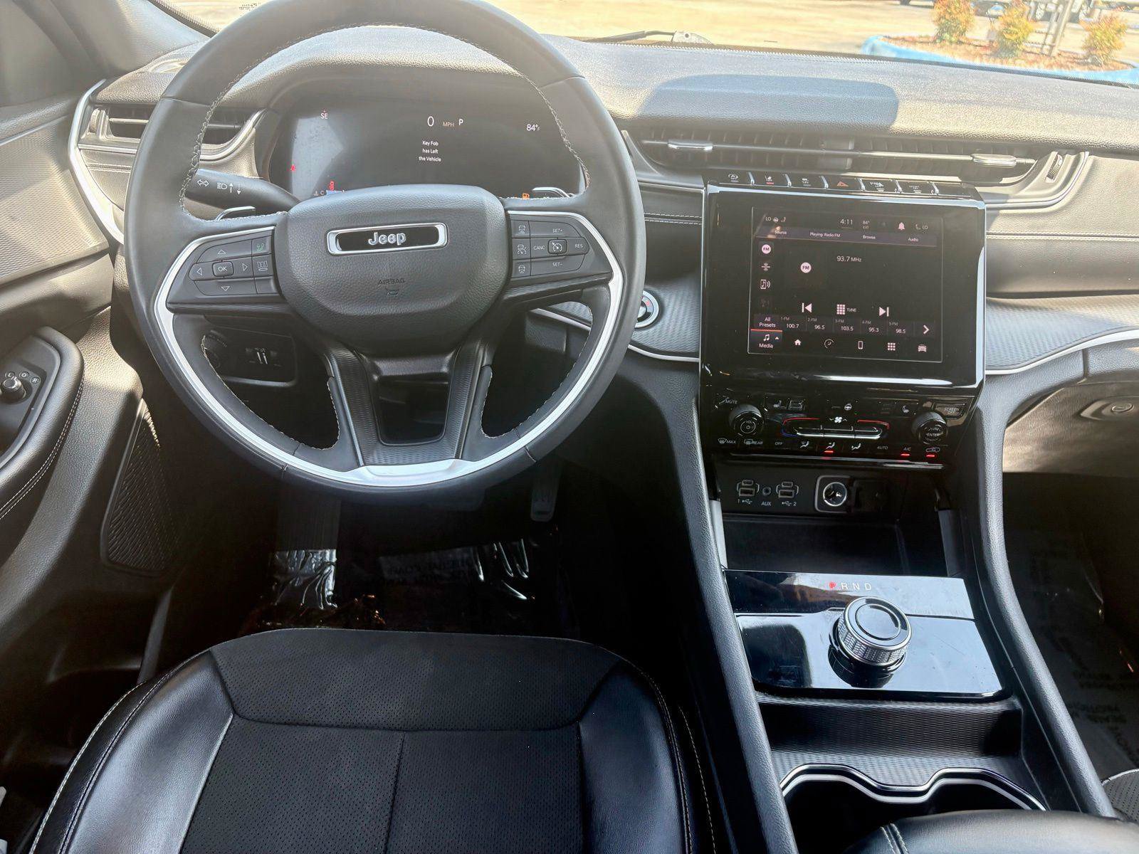 Used 2024 Jeep Grand Cherokee Altitude AWD/4WD image 13