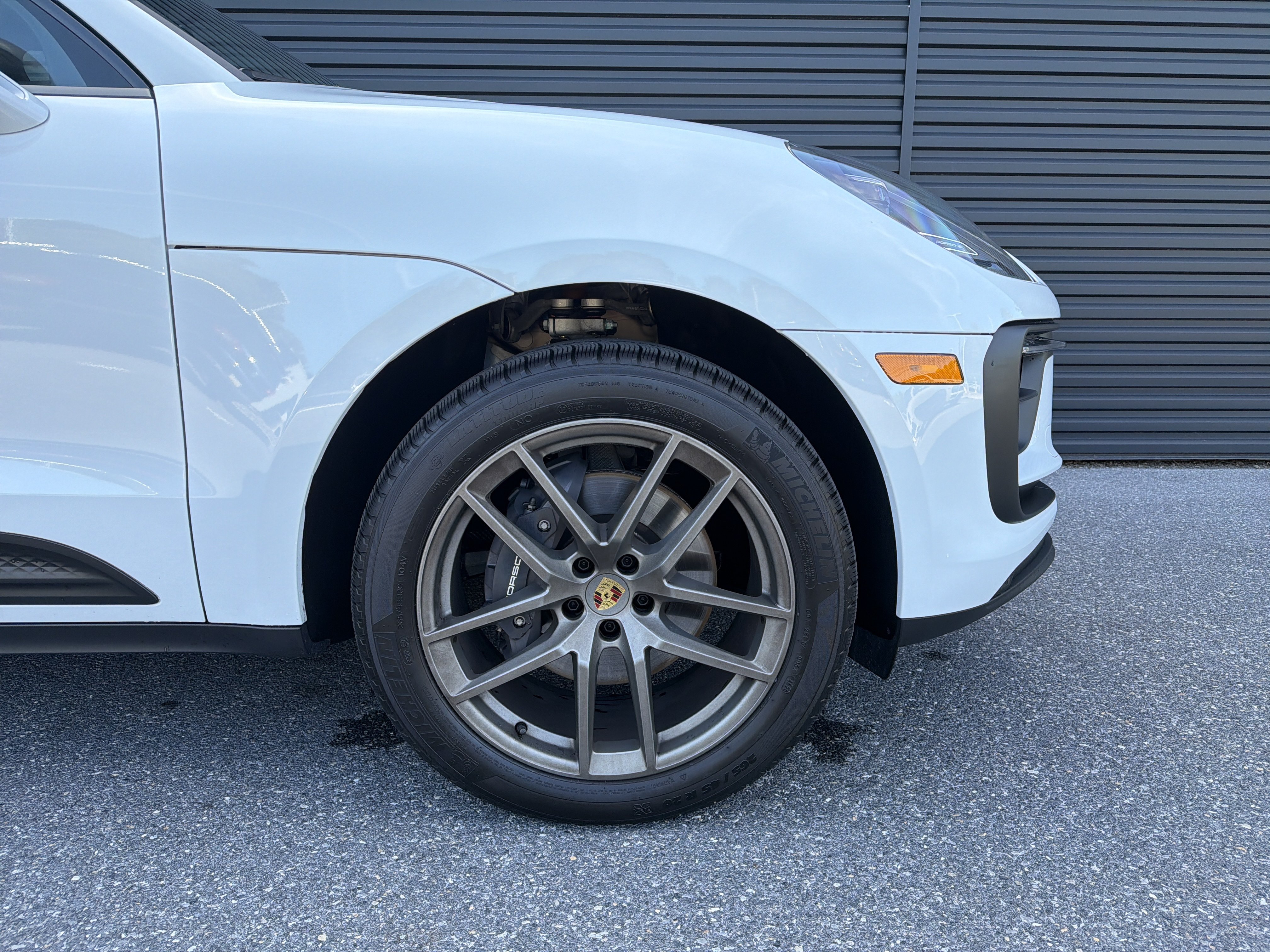 New 2026 Porsche Macan AWD/4WD image 7