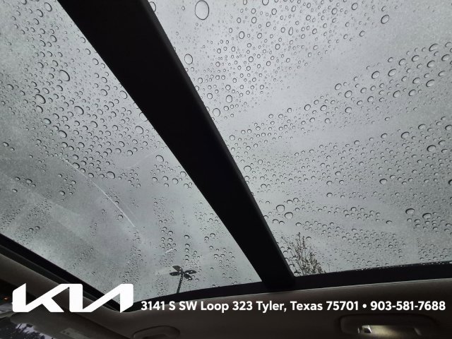 Certified 2025 Kia Sorento SX AWD/4WD image 30