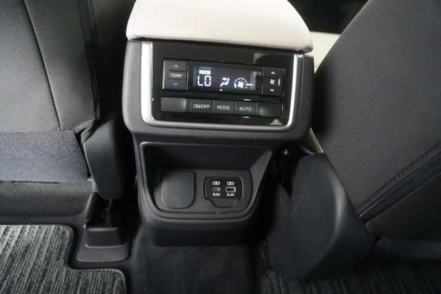 Certified 2025 Subaru Ascent Premium AWD/4WD image 34