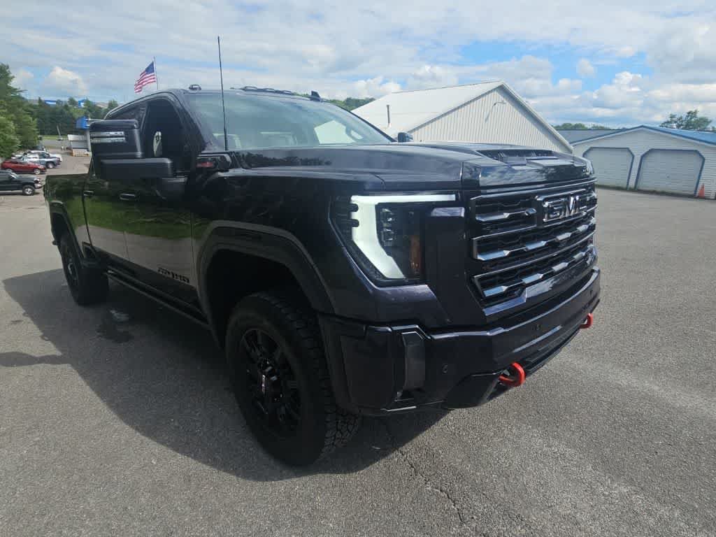 Used 2024 GMC Sierra 2500 AT4 w/ AT4 Premium Plus Package AWD/4WD image 7