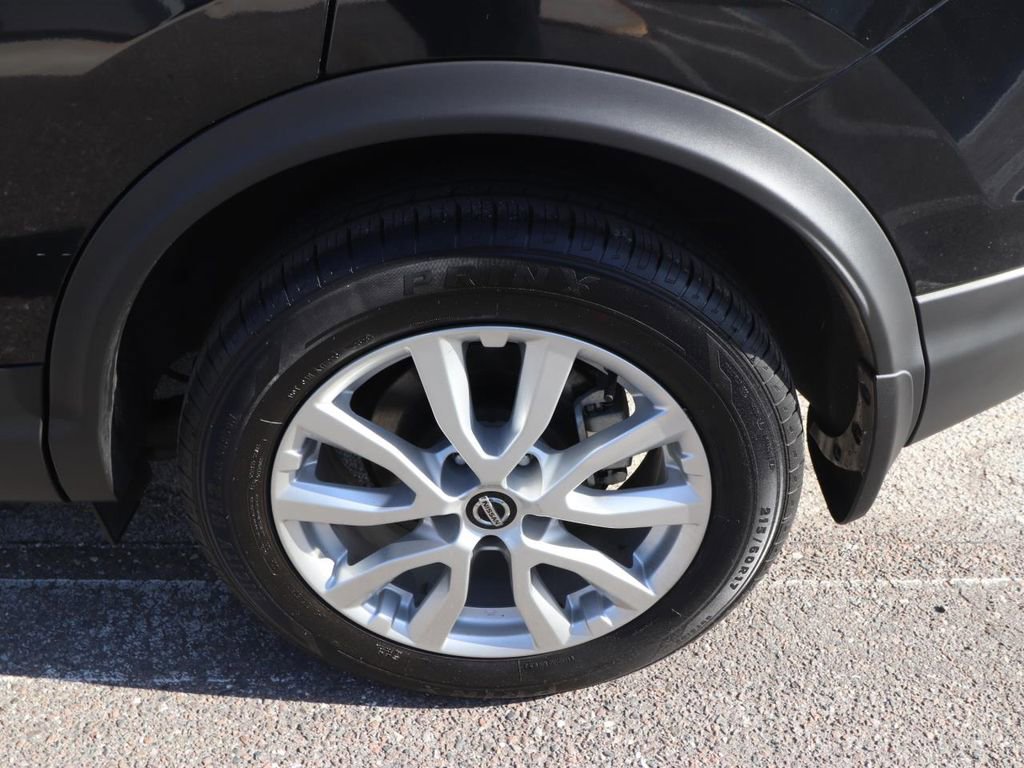 Used 2022 Nissan Rogue Sport S FWD image 23