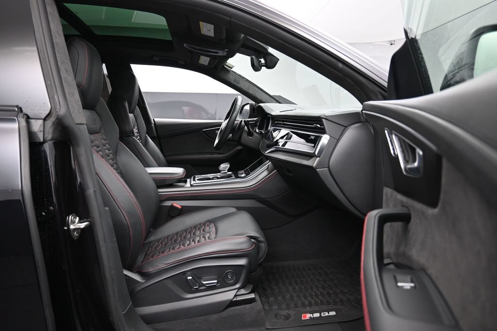 Used 2021 Audi RS Q8 AWD/4WD image 28