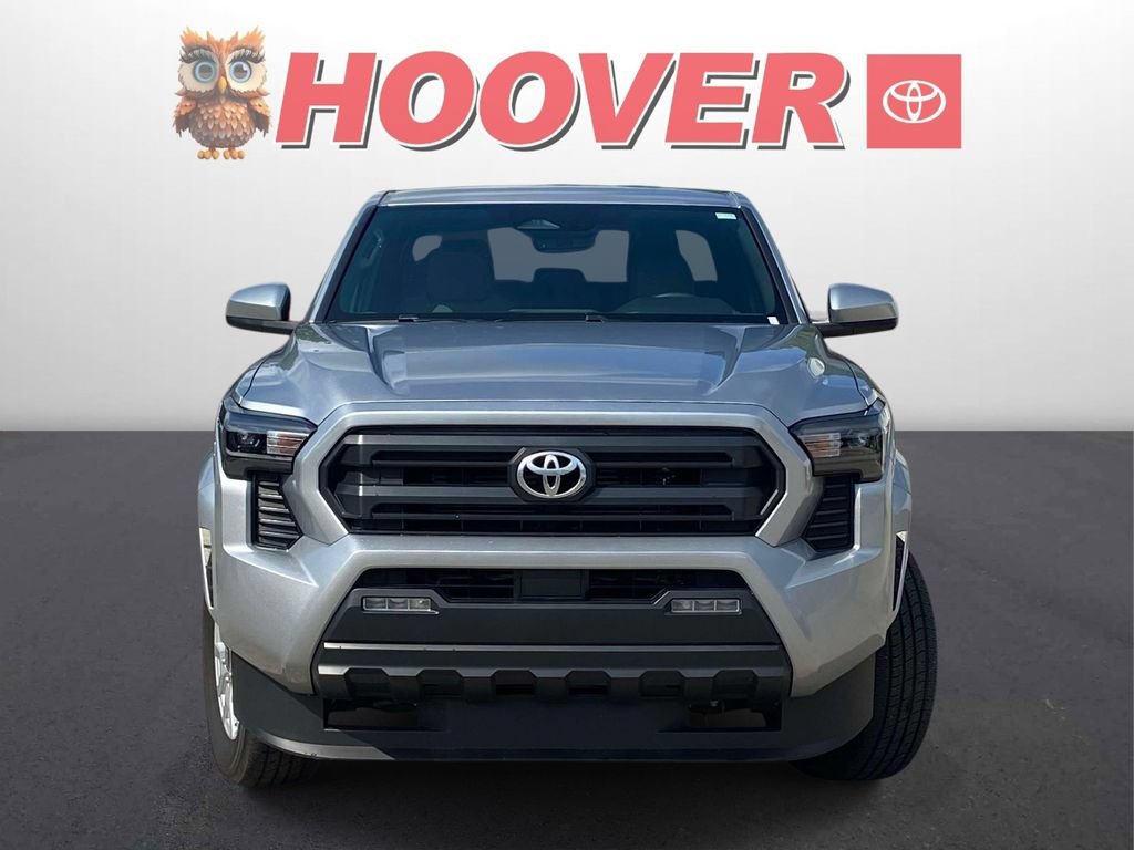 Used 2025 Toyota Tacoma SR5 AWD/4WD image 5