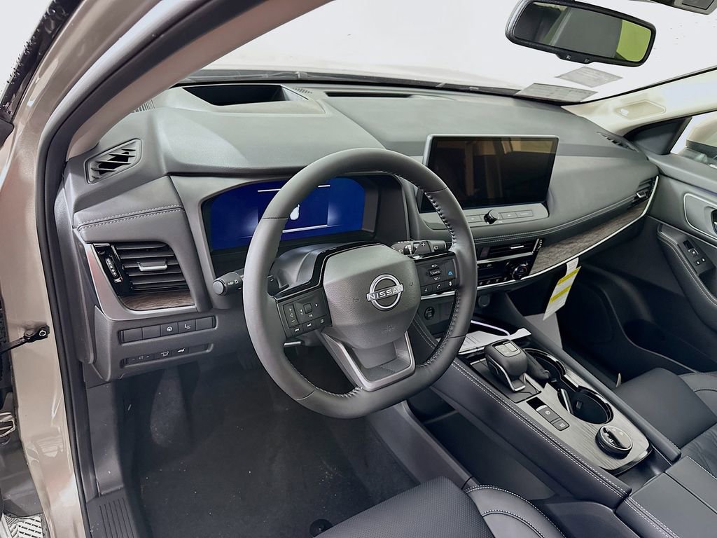 New 2026 Nissan Rogue Platinum image 14