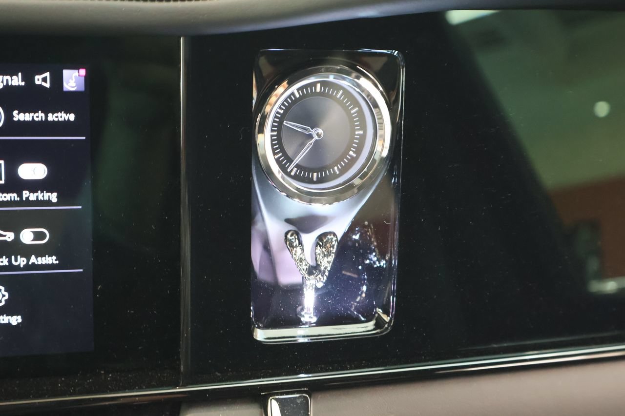 New 2026 Rolls-Royce Cullinan AWD/4WD image 24