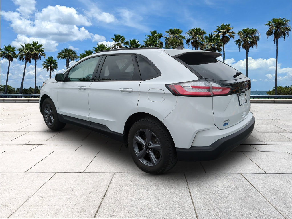 Certified 2024 Ford Edge SEL w/ Sport Appearance Package AWD/4WD image 5