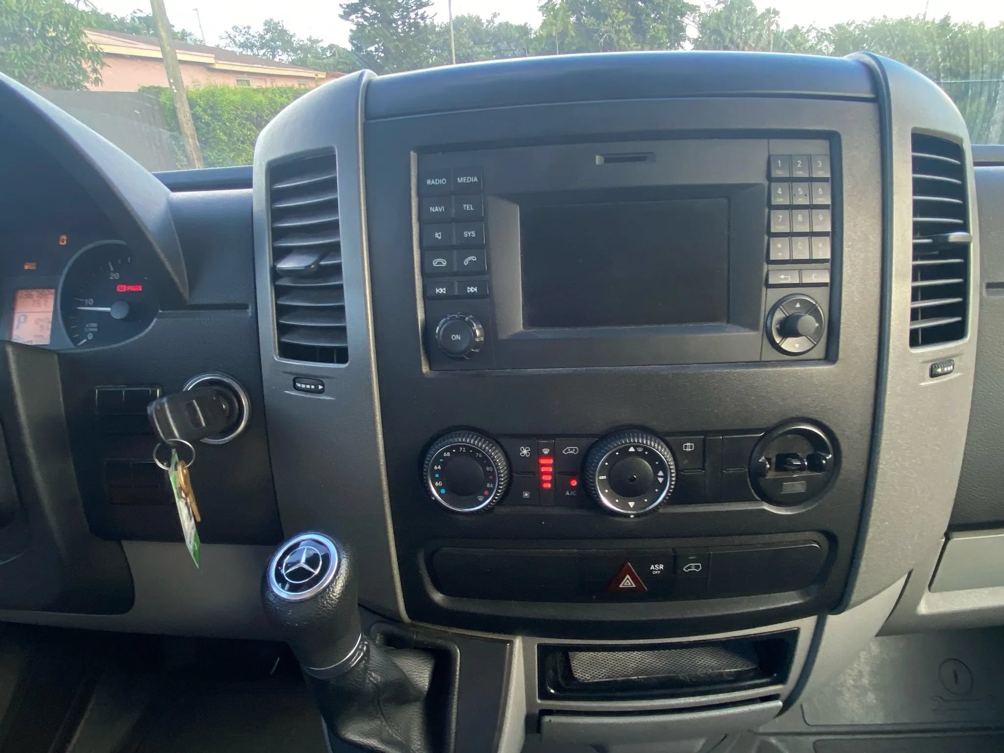 Used 2014 Mercedes-Benz Sprinter 3500 image 11