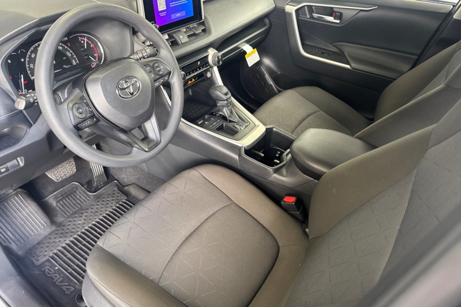 Certified 2025 Toyota RAV4 XLE FWD image 9