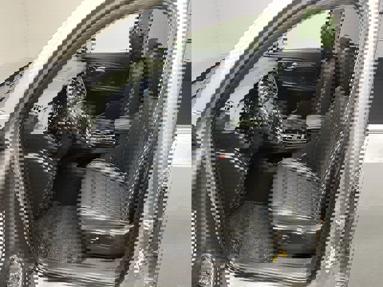 Used 2023 Buick Envision Avenir video 3