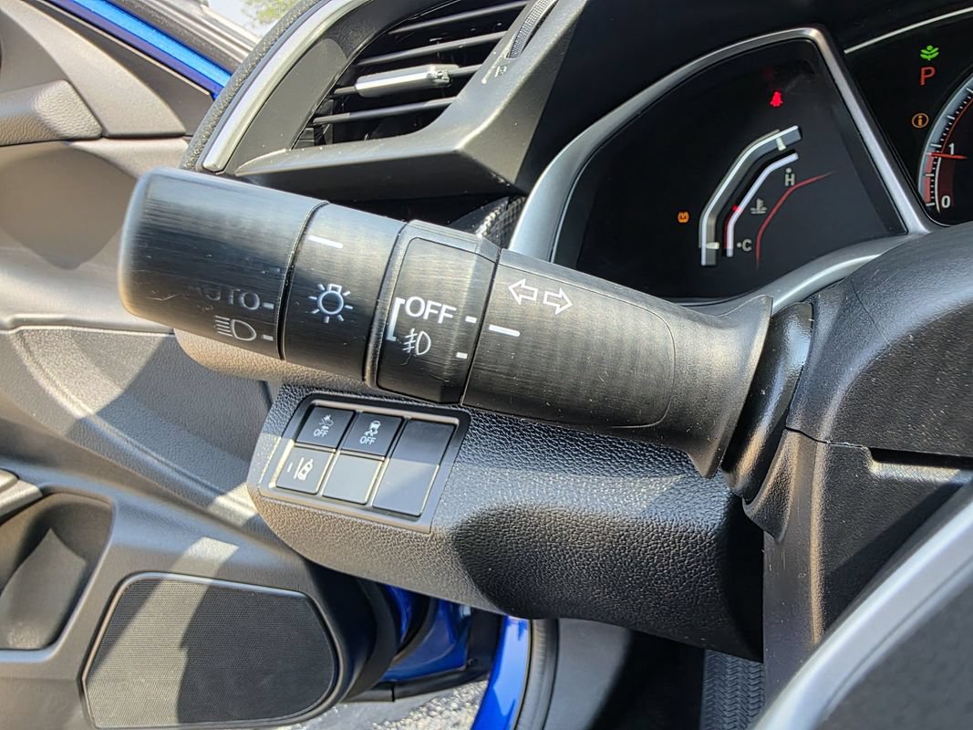 Used 2020 Honda Civic Sport image 28