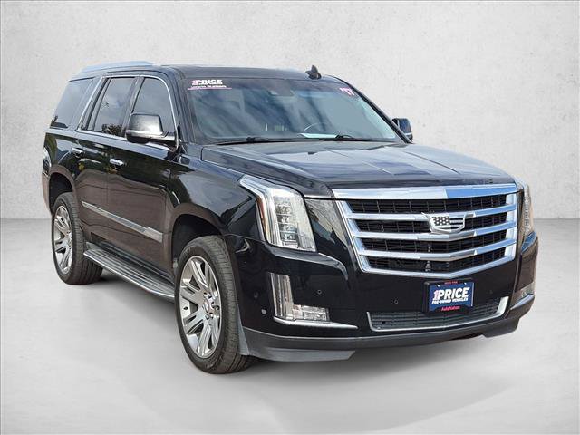 Used 2017 Cadillac Escalade Luxury AWD/4WD image 3