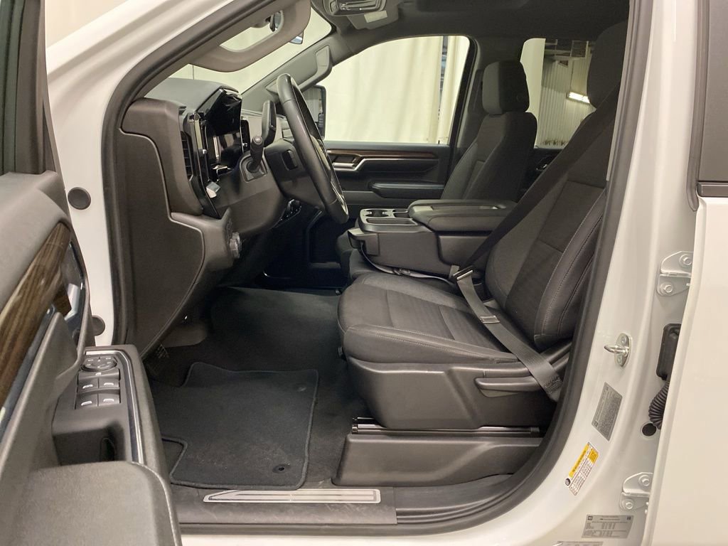 Used 2024 Chevrolet Silverado 2500 LT image 14