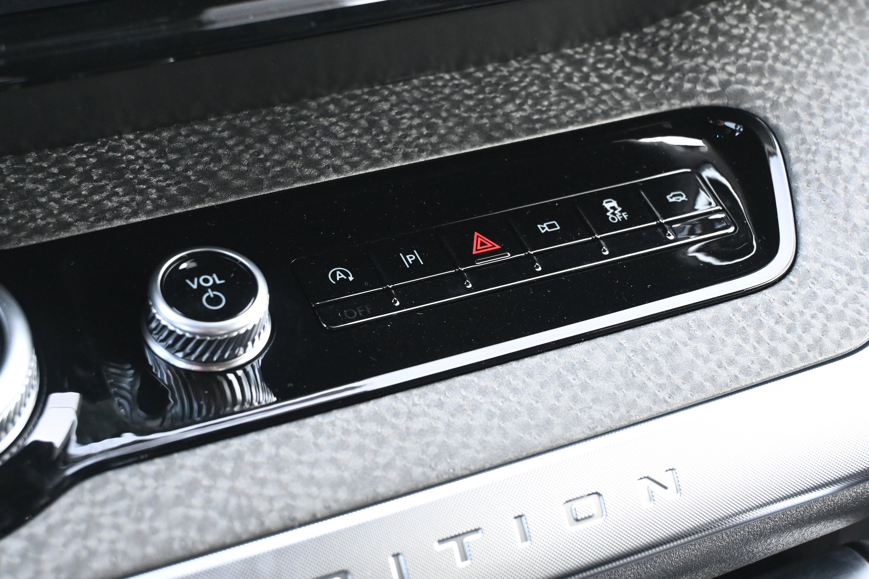 New 2026 Ford Expedition Tremor image 27