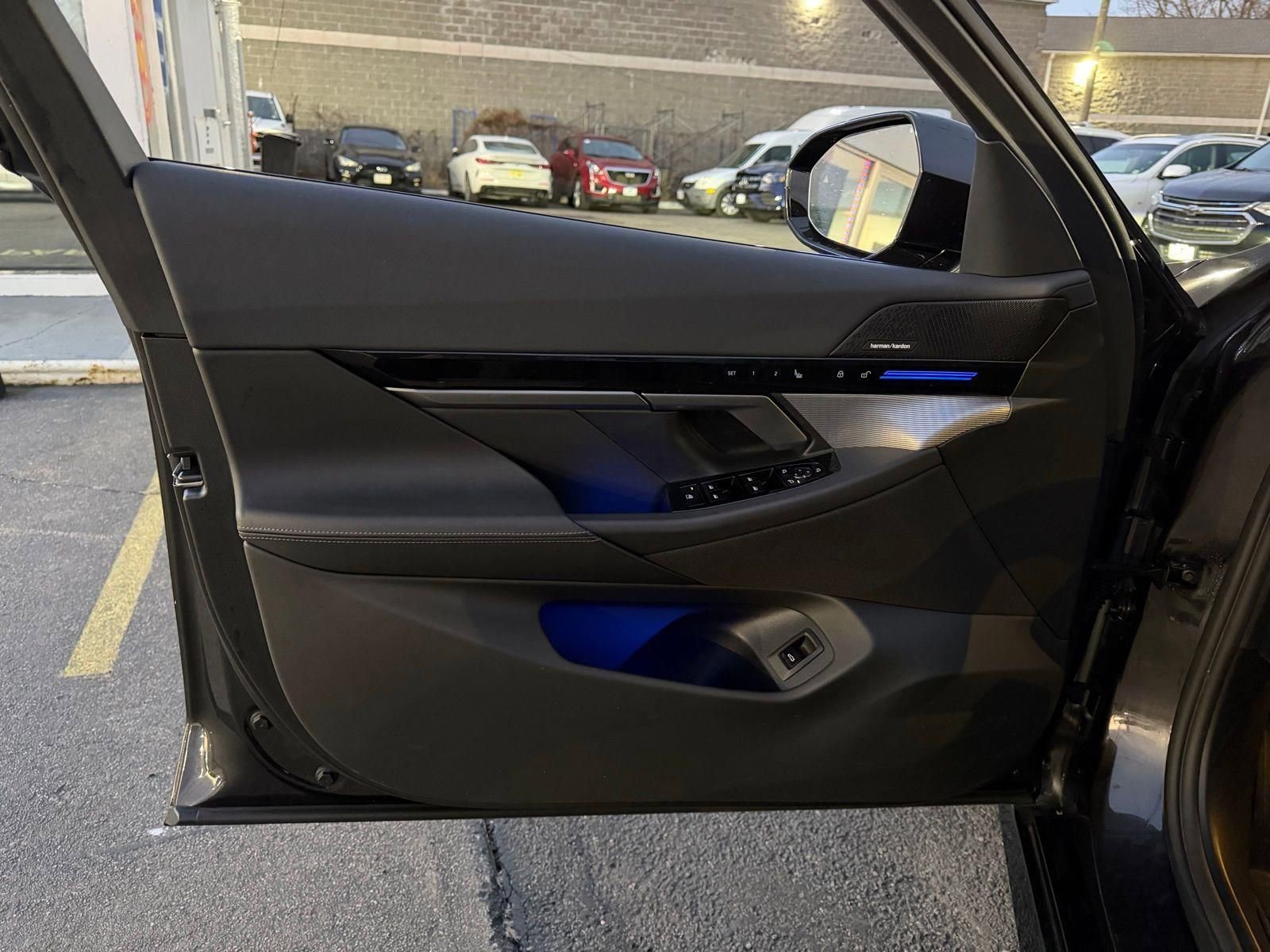 Used 2026 BMW 530i xDrive image 22
