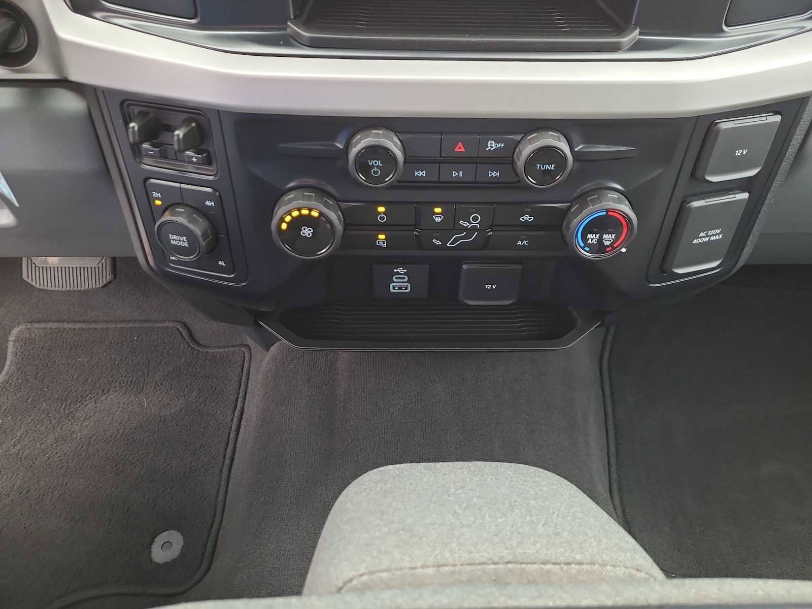 Used 2025 Ford F250 XLT w/ FX4 Off-Road Package image 25