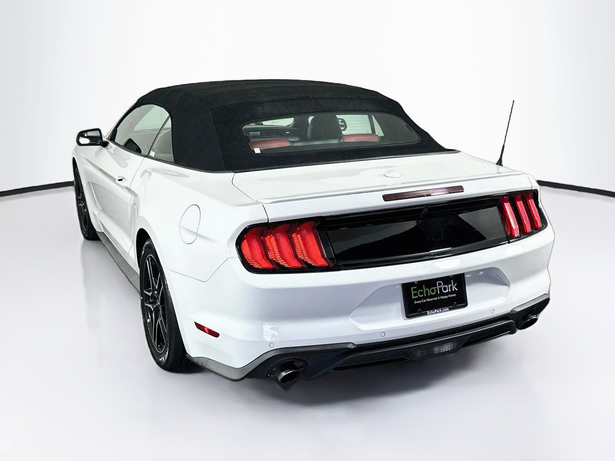 Used 2018 Ford Mustang Premium w/ Equipment Group 201A RWD image 5