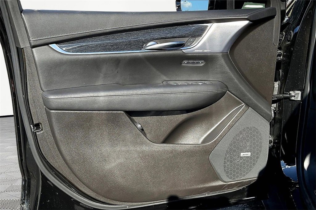 Used 2022 Cadillac XT5 Premium Luxury w/ LPO, Floor Liner Package image 21