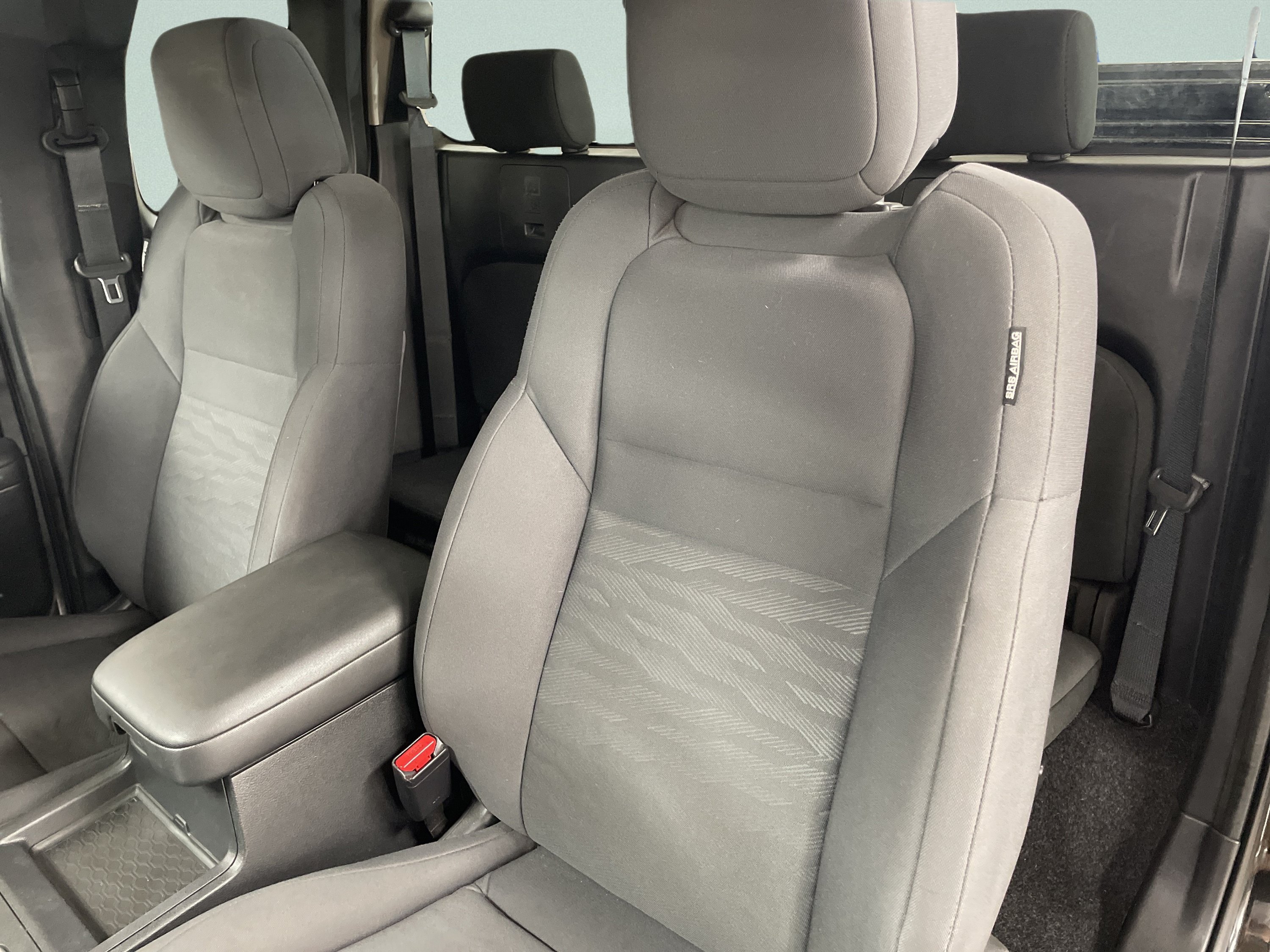 Used 2022 Nissan Frontier S RWD image 13