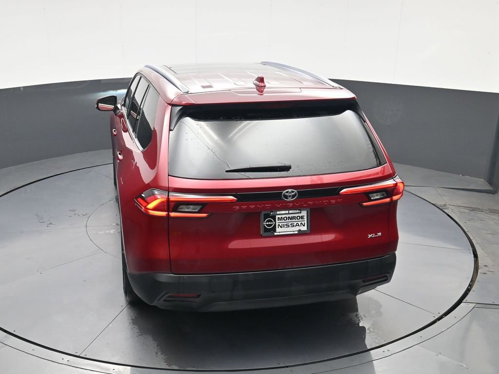 Used 2024 Toyota Grand Highlander XLE image 30