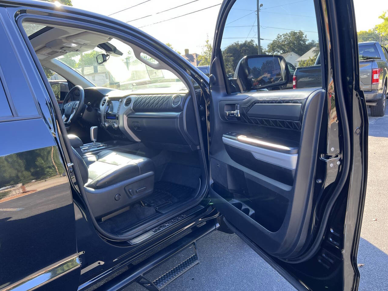 Used 2020 Toyota Tundra Platinum image 30